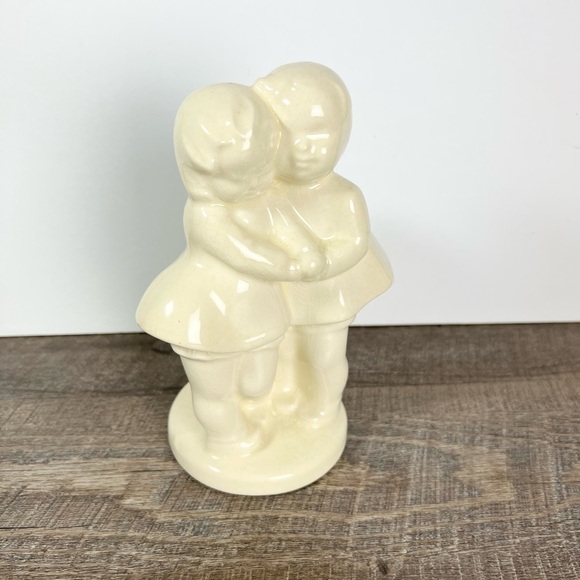 Vintage 1950s Cream Girl & Boy Vase Planter Shawnee Pottery crazed Cottage - Picture 11 of 11